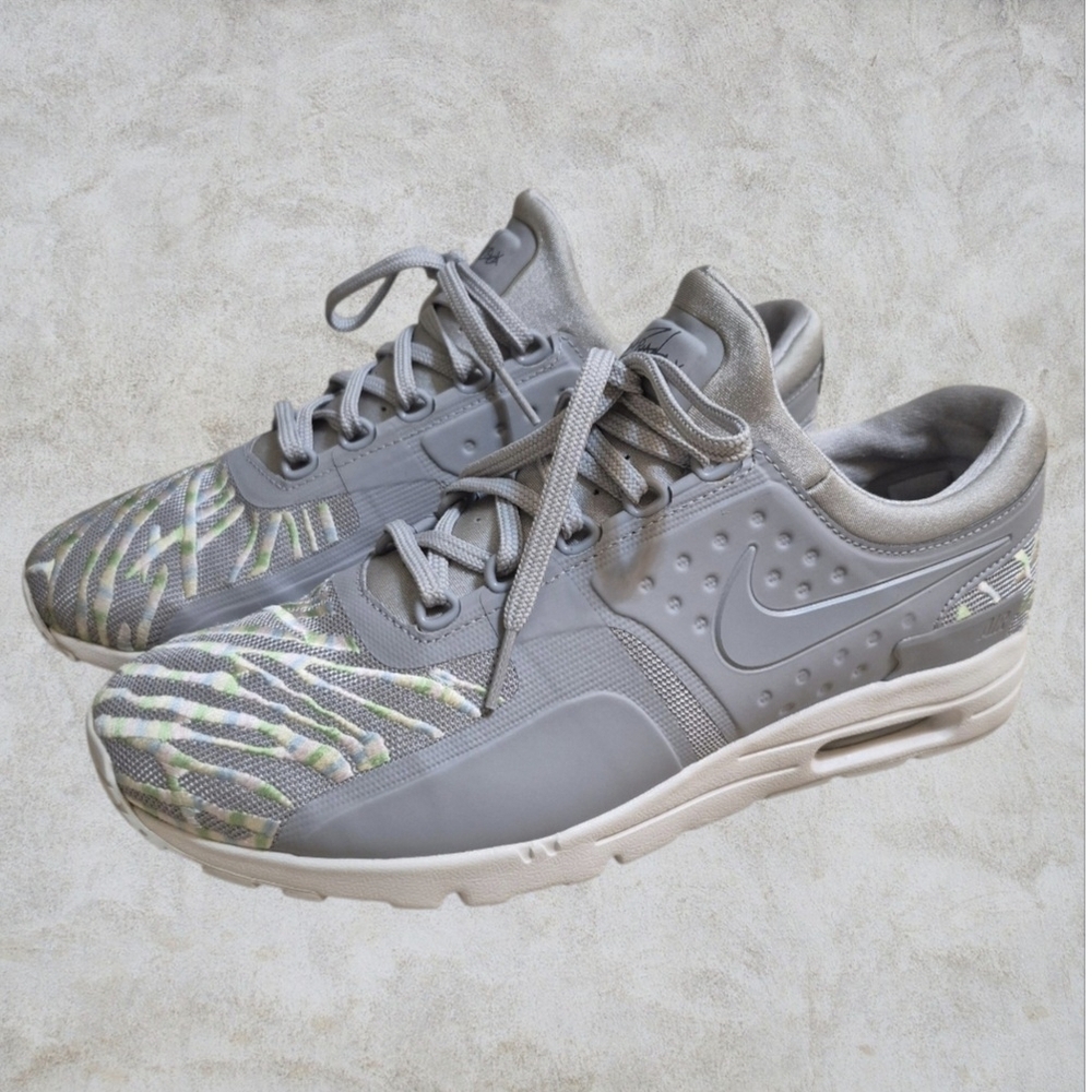 Nike Air Max Zero 806199‑001 Grey Green Pattern Men’s Size 10, Women's 11.5